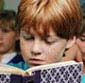 bimbo con libro